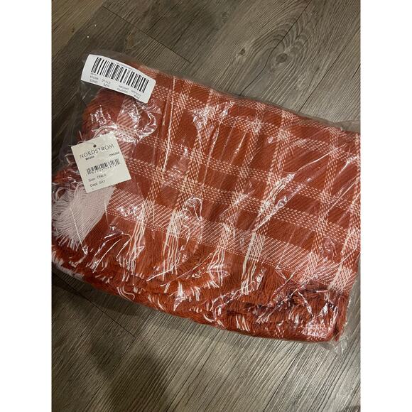 Nordstrom Scarf NWT - Picture 1 of 2